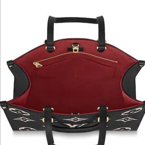 LV on the go black and cream MM Only one on Poshmark this bag  very hard to find - Picture 2 of 16